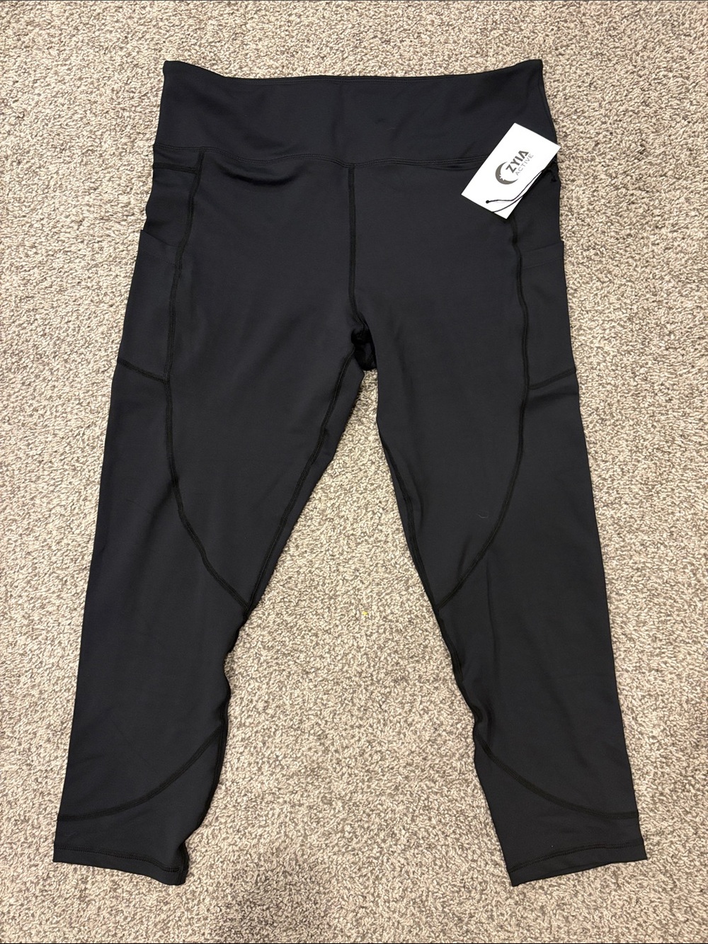 Ziya Black ladies Capri Leggings